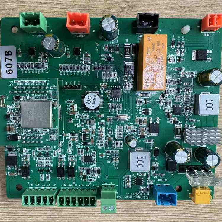 光伏板清掃機器人電路板